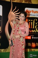 Celebs at IIFA Utsavam 2016